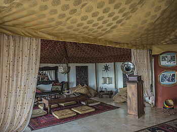 Shu'mata Camp: Arabian Corner Shu'mata Camp: Arabian Corner