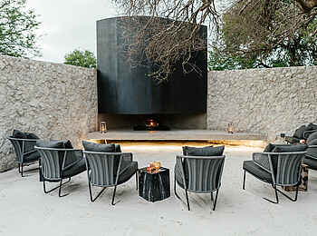 Cheetah Plains Mvula House: Die Boma Cheetah Plains Mvula House: Die Boma