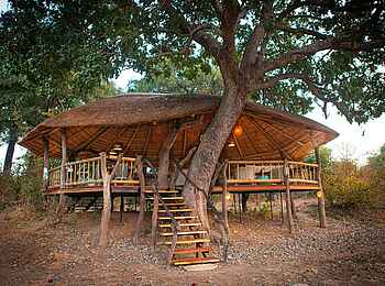 Mwamba Bush Camp: Ansicht Mwamba Bush Camp: Ansicht