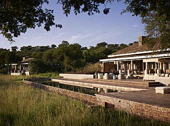 Singita Serengeti House: Außenansicht Singita Serengeti House: Außenansicht