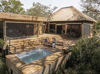 Vumbura Plains Camp: Family Room Private Pool