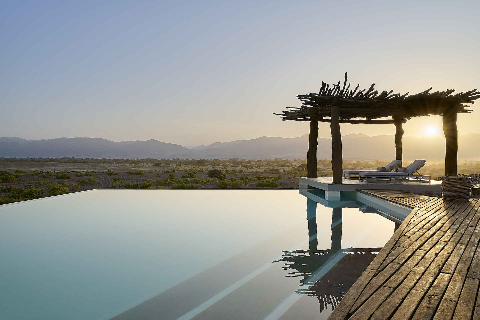 Okahirongo Elephant Lodge: Infinity Pool
