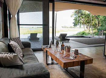 Sausage Tree Camp: Blick aus dem Wohnbereich