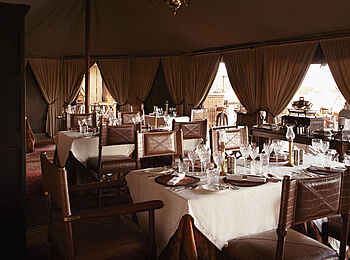 Singita Sabora Tented Camp: Speisesaal