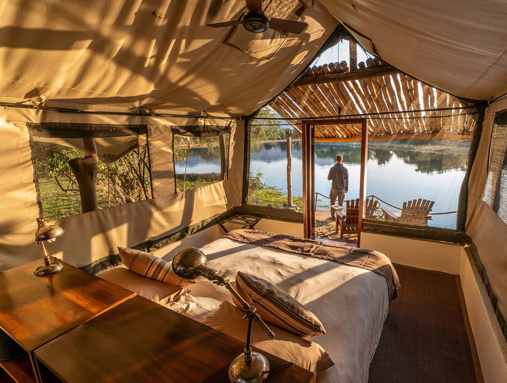 Time + Tide Chongwe Camp: Blick aus dem Gästezelt auf den Sambesi