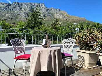 Abbey Manor Luxury Guesthouse: Auf der Dachterrasse