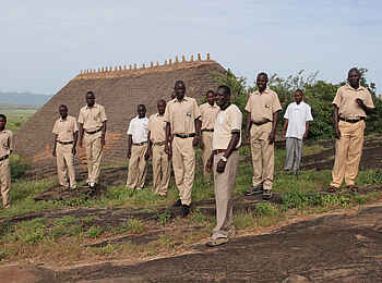 Apoka Safari Lodge: Mitarbeiter der Lodge