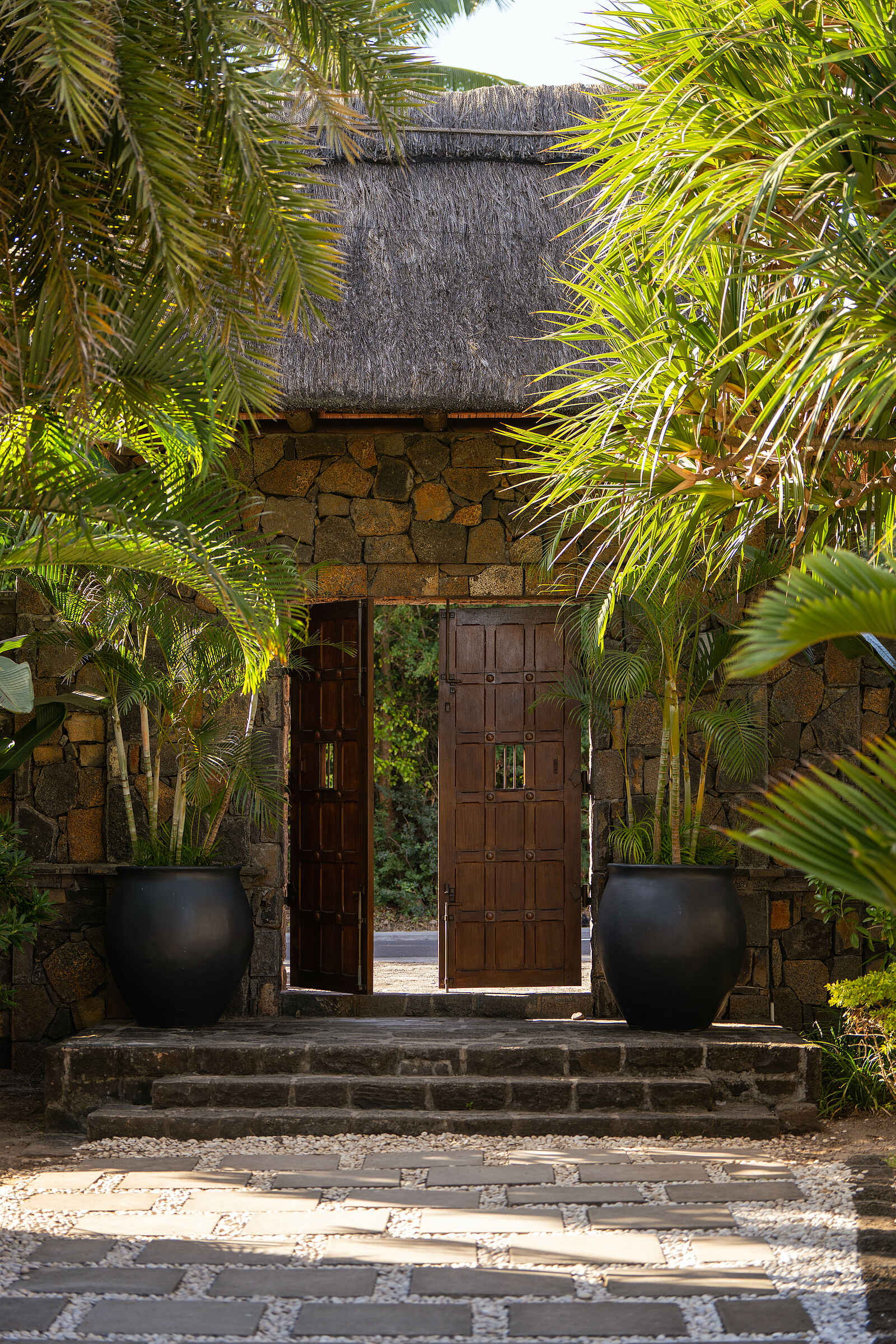 Constance Sakoa Boutik: Der Eingang Constance Sakoa Boutik: Der Eingang