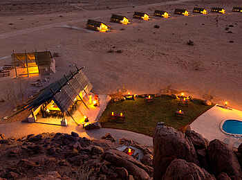 Desert Quiver Camp: Blick auf die zentralen Einrichtungen