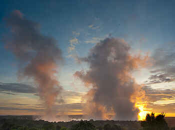 The Elephant Camp: Sonnenuntergang hinter den Viktoriafällen