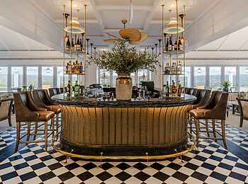 Long Lee Manor Lodge: An der Bar Long Lee Manor Lodge: An der Bar