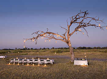 Nxabega Okavango Tented Camp: Große Tafel