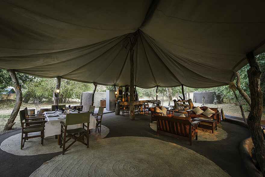 Tena Tena Camp: Hauptzelt Tena Tena Camp: Hauptzelt