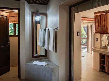Tuli Safari Lodge Mashatu: Luxury Tented Suite Badezimmer