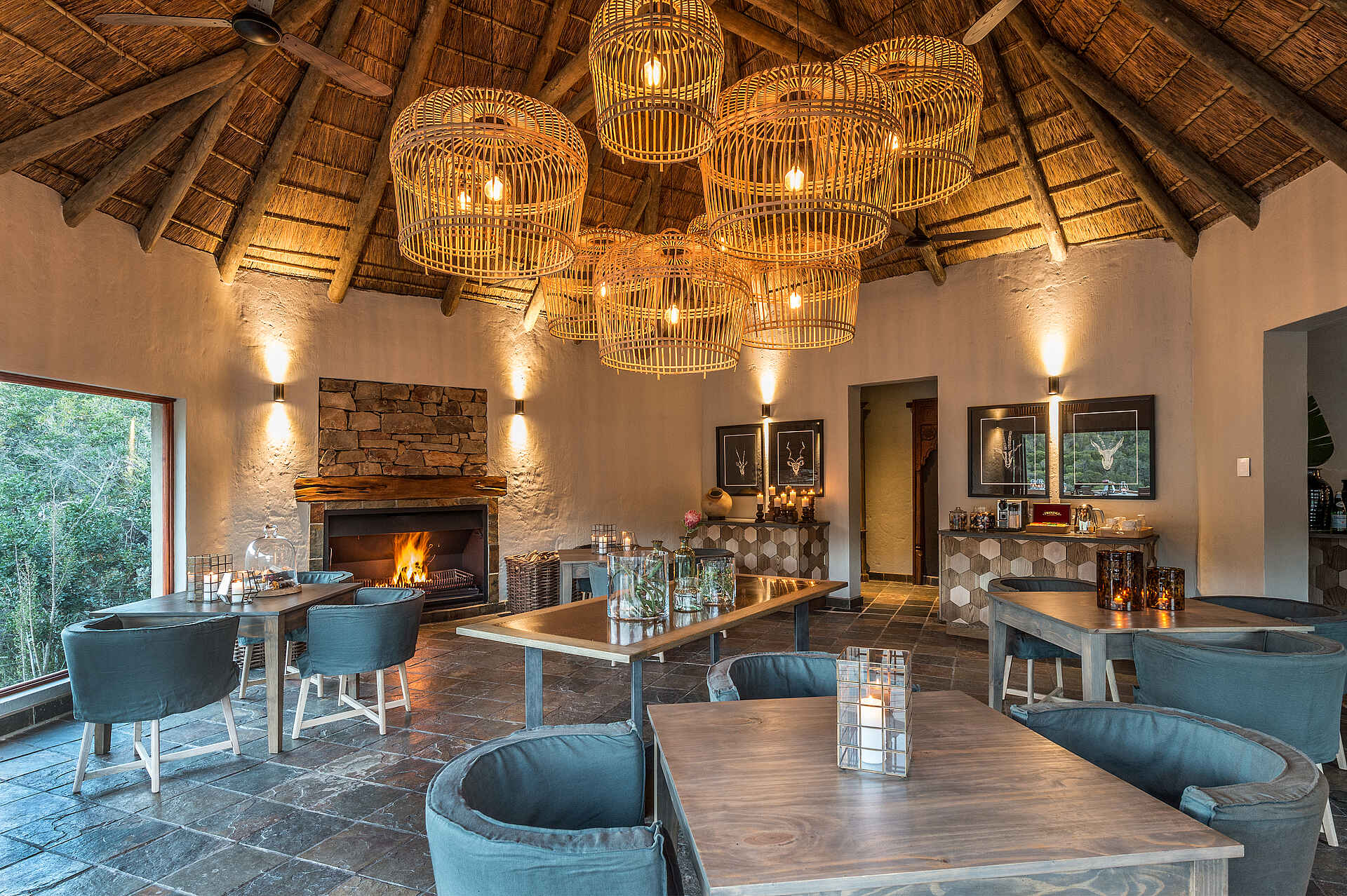Eastern Cape, Inzolo Exclusive Game Lodge, Inzolo Lodge, Süd Afrika, Essbereich, Afrikarma, Afrikarma Safaris, Afrikarma Safaris - Wildnis. Hautnah., afrikarma.de