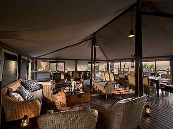 Linyanti Bush Camp: Lounge Linyanti Bush Camp: Lounge