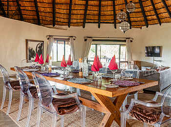 Amalinda Lodge: Essbereich
