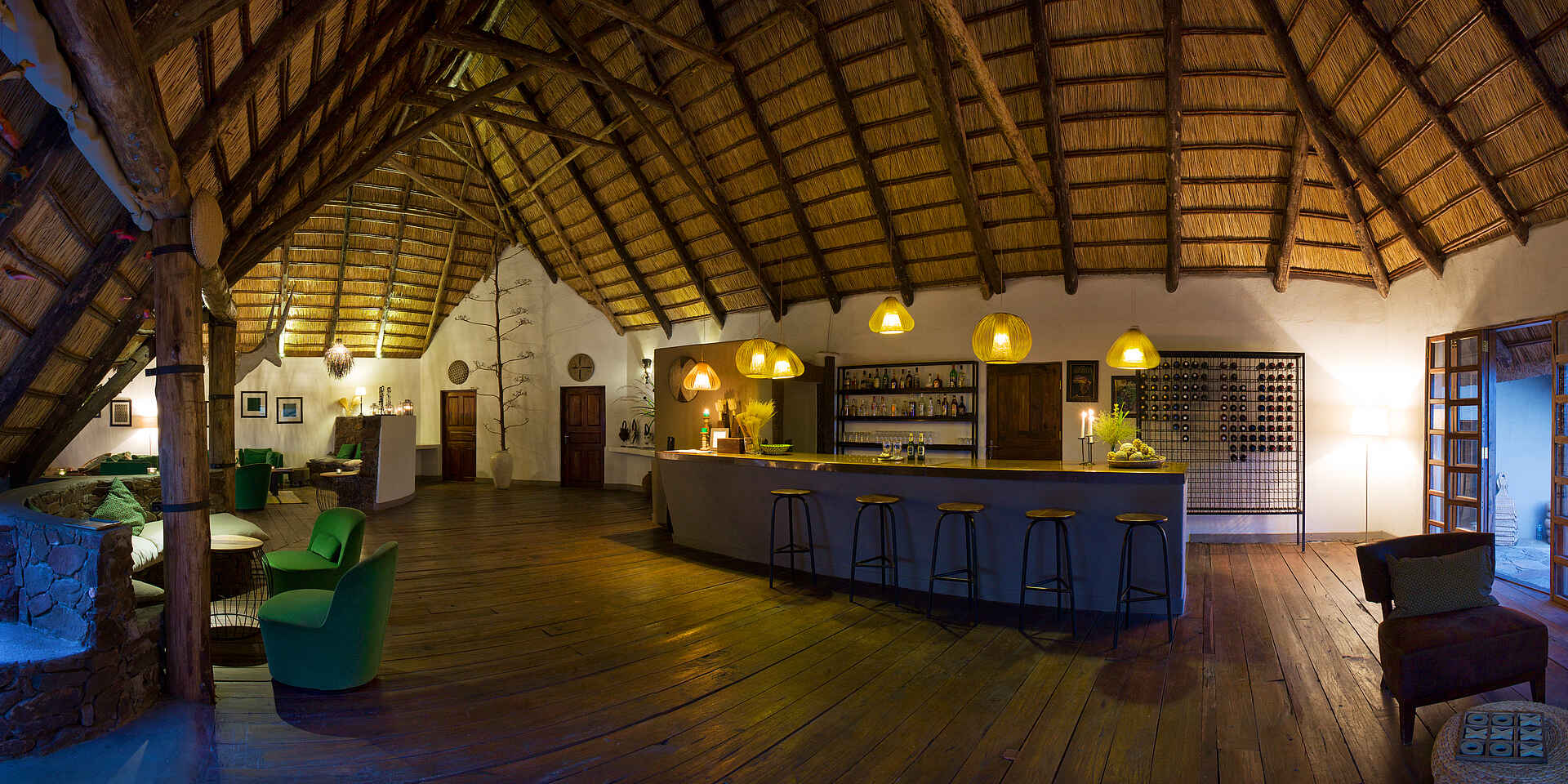 Grumeti Hills Camp, Serengeti, Tanganyika Expeditions, Bar, Hauptgebäude, Lounge, Afrikarma, Afrikarma Safaris, Afrikarma Safaris - Wildnis. Hautnah., Afrikarma.de