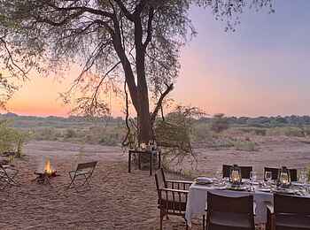 Kichaka Expeditions: Abendstimmung