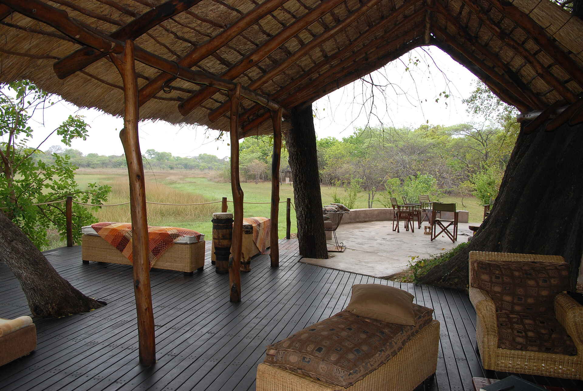 Drainage channel, Kafue National Park, Kanyele River, Kasha River, Kaunga River, Nanzhila Plains Safari Camp, Nkala River, Boma, Deck, Feuerplatz, Hauptgebäude, Korbmöbel, Afrikarma, Afrikarma Safaris, Afrikarma Safaris - Wildnis. Hautnah., Afrikarma.de