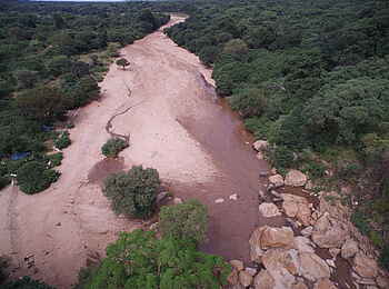 Wayo Manyara Green Camp: Blick den Endabash entlang