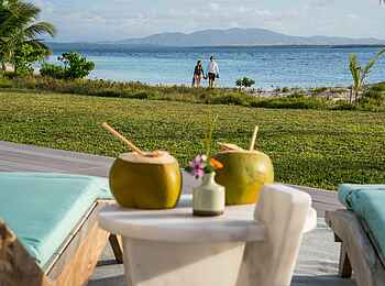 Time + Tide Miavana: Frischer Kokossaft