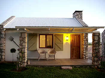 Kalahari Farmhouse: Eingang zu einem Gästechalet Kalahari Farmhouse: Eingang zu einem Gästechalet