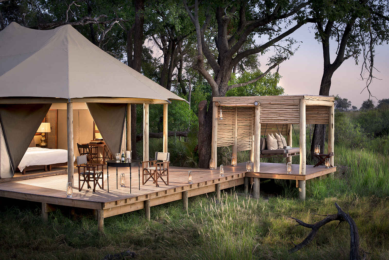 Nxabega Okavango Tented Camp: Gästezelt mit privaten Terrassen Nxabega Okavango Tented Camp: Gästezelt mit privaten Terrassen