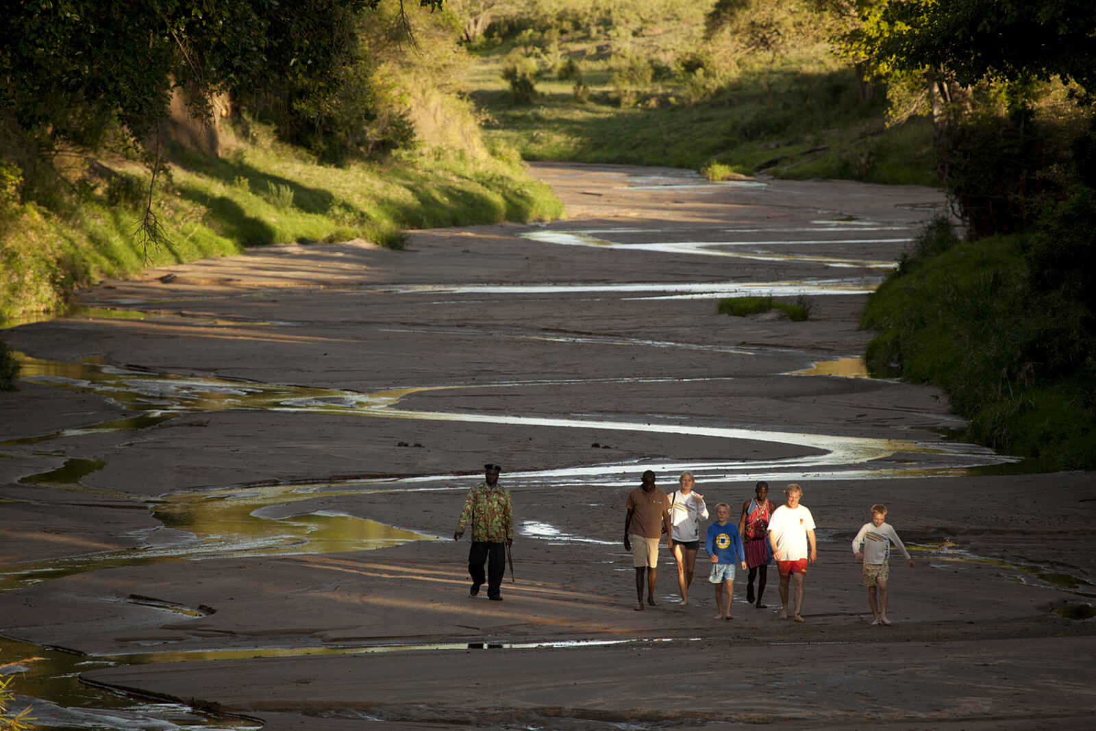 Sala's Camp: Walking Safari im Bett des Sand River Sala's Camp: Walking Safari im Bett des Sand River