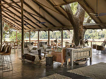 Sanguni Safari Lodge: Der Zentralbereich