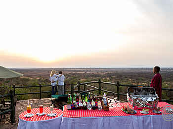 Kirawira Serena Camp: Romantischer Sundowner