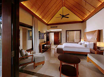 Shanti Maurice Resort & Spa: Das Hauptschlafzimmer der Double Suite Pool Villa