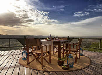 Soroi Serengeti Lodge: Gedeckter Tisch Soroi Serengeti Lodge: Gedeckter Tisch