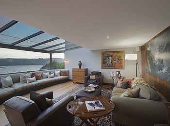 Kanonkop House: Gemütliche Sitzgelegenheiten in der Bar