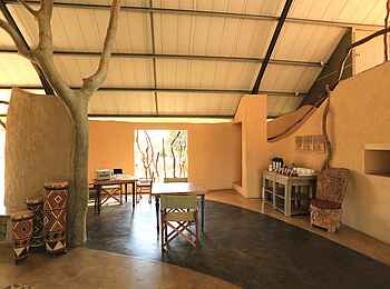 Kavinga Safari Camp: Tee- und Kaffeestation Kavinga Safari Camp: Tee- und Kaffeestation