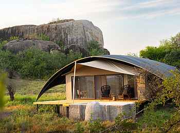Warangi Ridge Lodge: Zeltsuite von außen