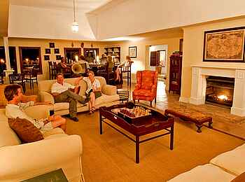 Chichele Presidential Lodge: Lounge Chichele Presidential Lodge: Lounge