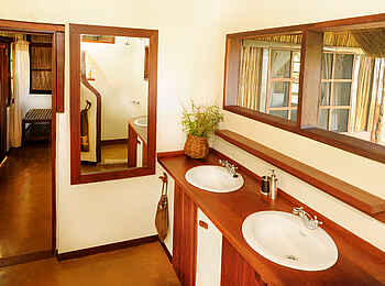 Kafunta River Lodge: Waschbecken