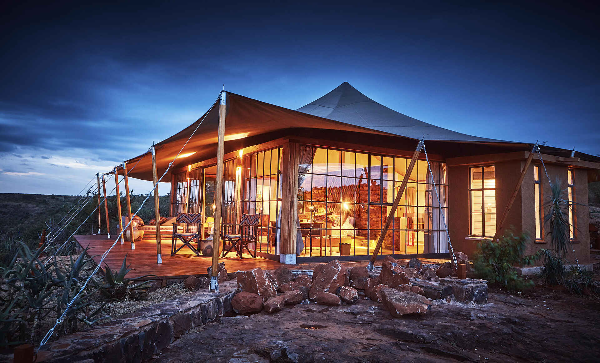 Loisaba Lodo Springs: Der Zentralbereich am Abend