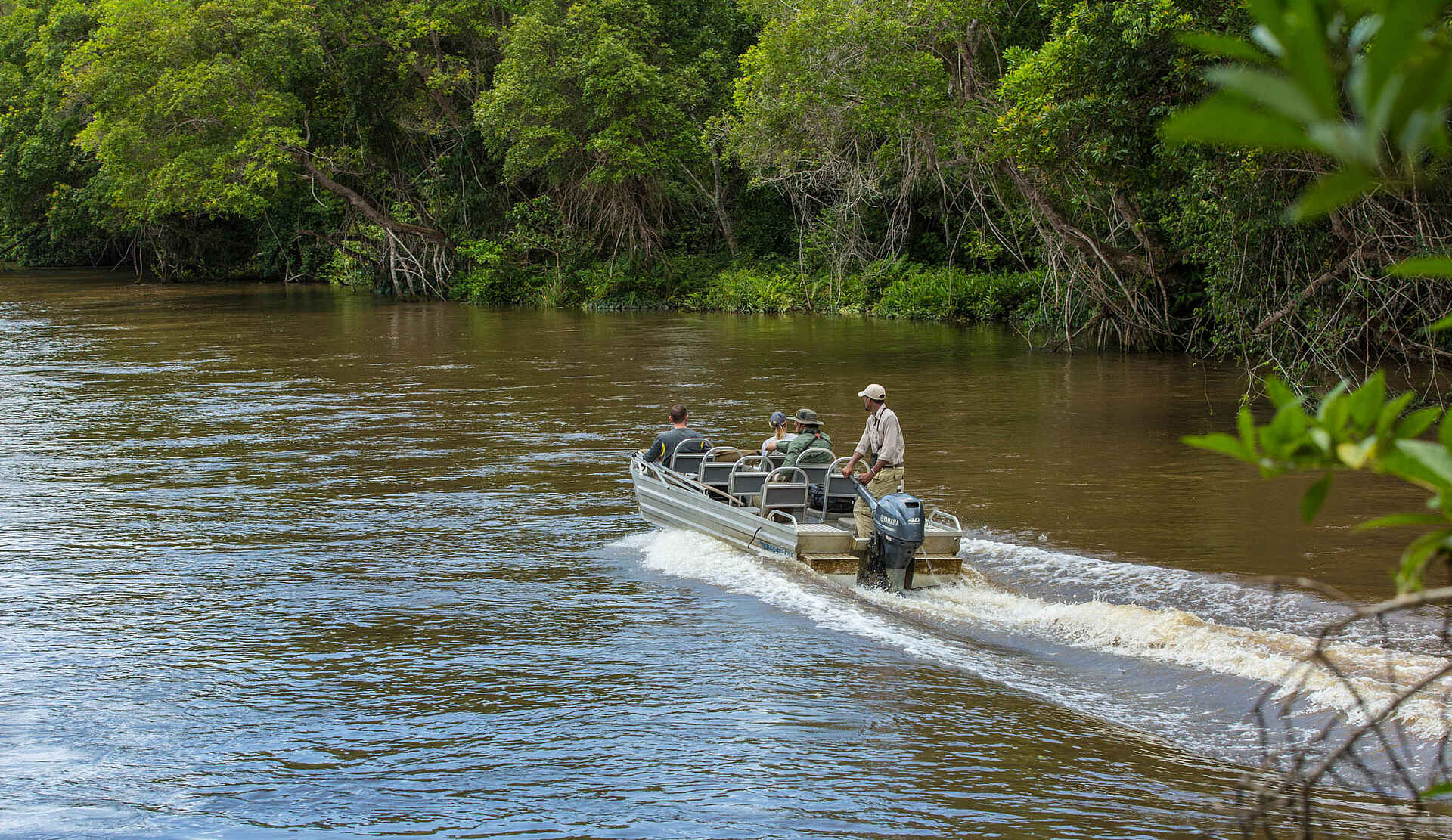 Mboko Camp: Safari im Motorboot