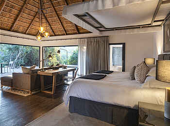 Eagles Crag Lodge: Eine Suite mit Blick in die Natur Eagles Crag Lodge: Eine Suite mit Blick in die Natur