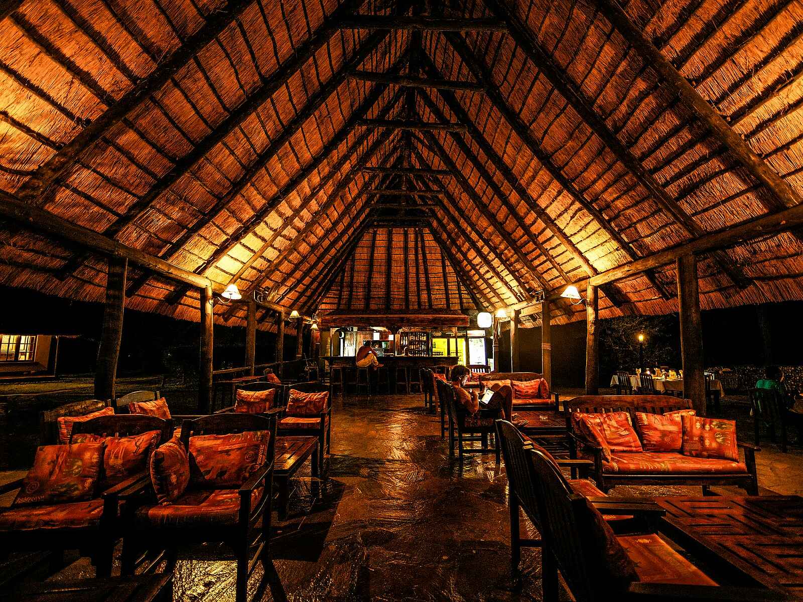 Kiambi Camp: In der Lounge Kiambi Camp: In der Lounge