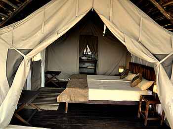 Maweninga Camp: Blick in ein Gästezelt