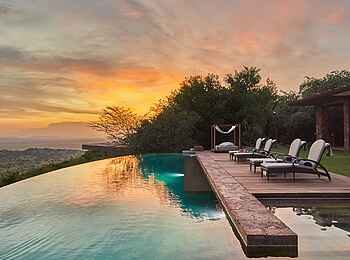 Singita Kilima Villa: Am Pooldeck Singita Kilima Villa: Am Pooldeck