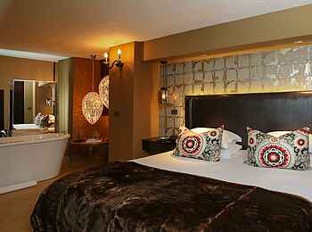 Teremok Marine Lodge and Spa: Zodiac Suite Bett Teremok Marine Lodge and Spa: Zodiac Suite Bett