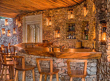 Legendary Mwiba Lodge: Bar Legendary Mwiba Lodge: Bar