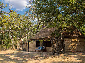 Takwela Camp: Außenansicht eines Chalets Takwela Camp: Außenansicht eines Chalets