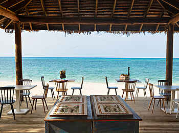 Bawe Island: Das Sinfonia Restaurant am Strand