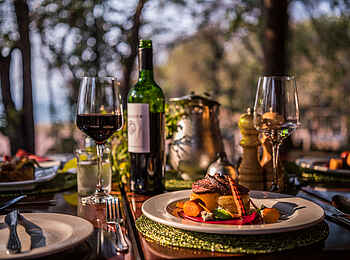 Changa Safari Camp: Lunch Changa Safari Camp: Lunch