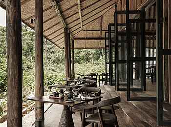 Gorilla Forest Lodge: Die Terrasse Gorilla Forest Lodge: Die Terrasse